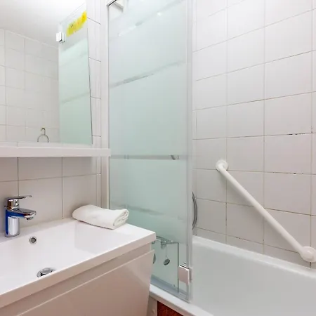 2p Au Pied Des Pistes, 2 Balcons, Lumineux, Proche Ecole De Et Commerces, Animaux Permis - Fr-1-356-301 Daire Valmorel